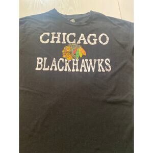 Large Chicago Blackhawks T shirt